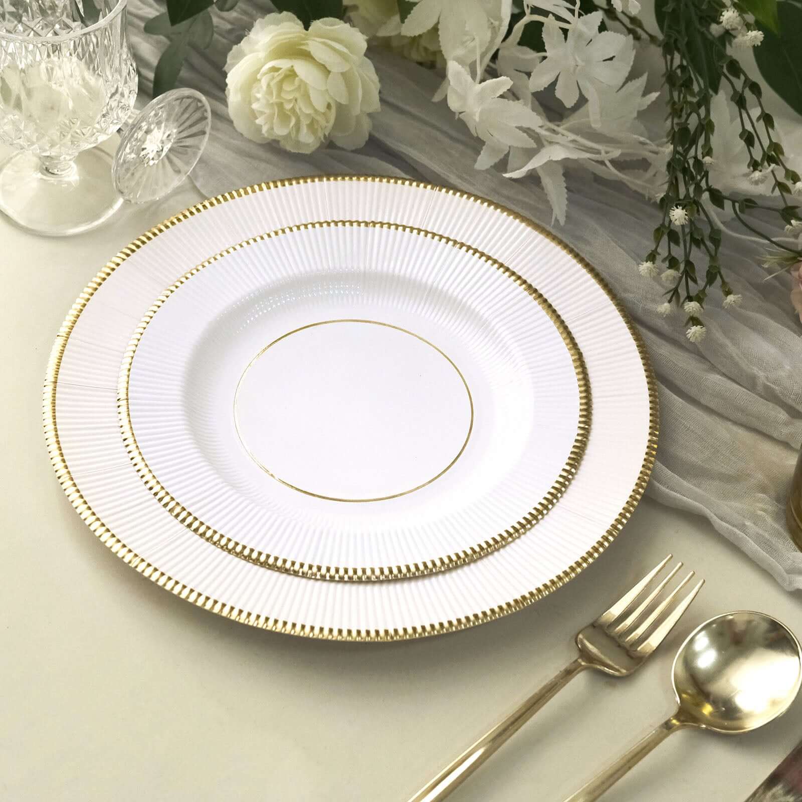 25-Pack Disposable 10-Inch White Sunray Dinner Plates with Gold Rim, 350GSM Heavy Duty