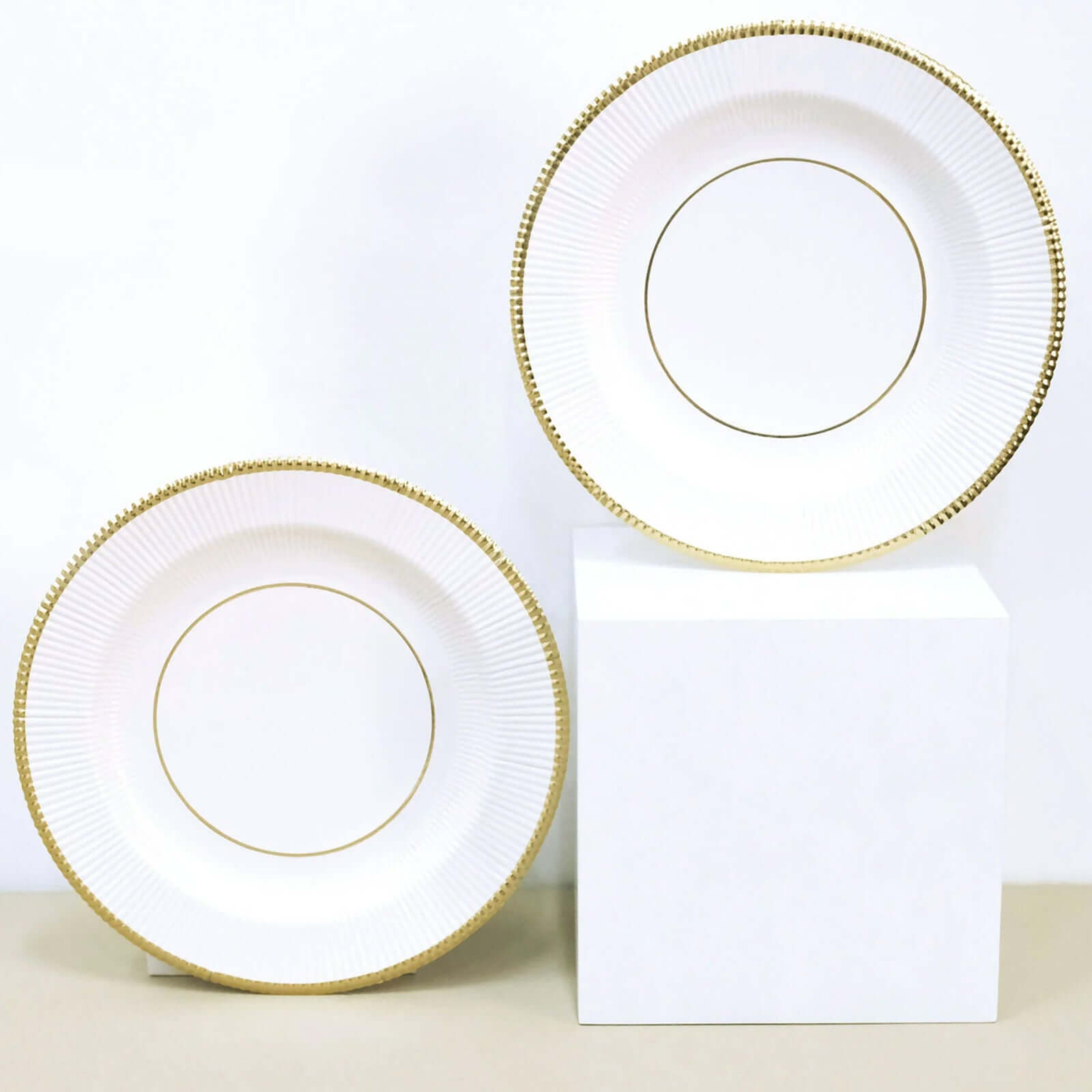 25-Pack Paper 8 Round Dessert Plates in White Sunray Design with Gold Rim - Disposable Heavy Duty 350GSM Appetizer Salad Plates for Banquets & Celebrations