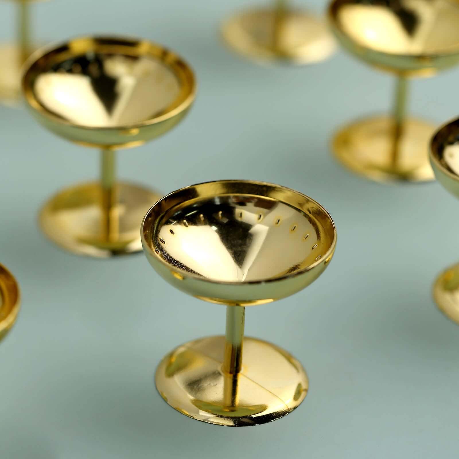 12-Pack Gold Plastic Dessert Cups - Ideal for Treats