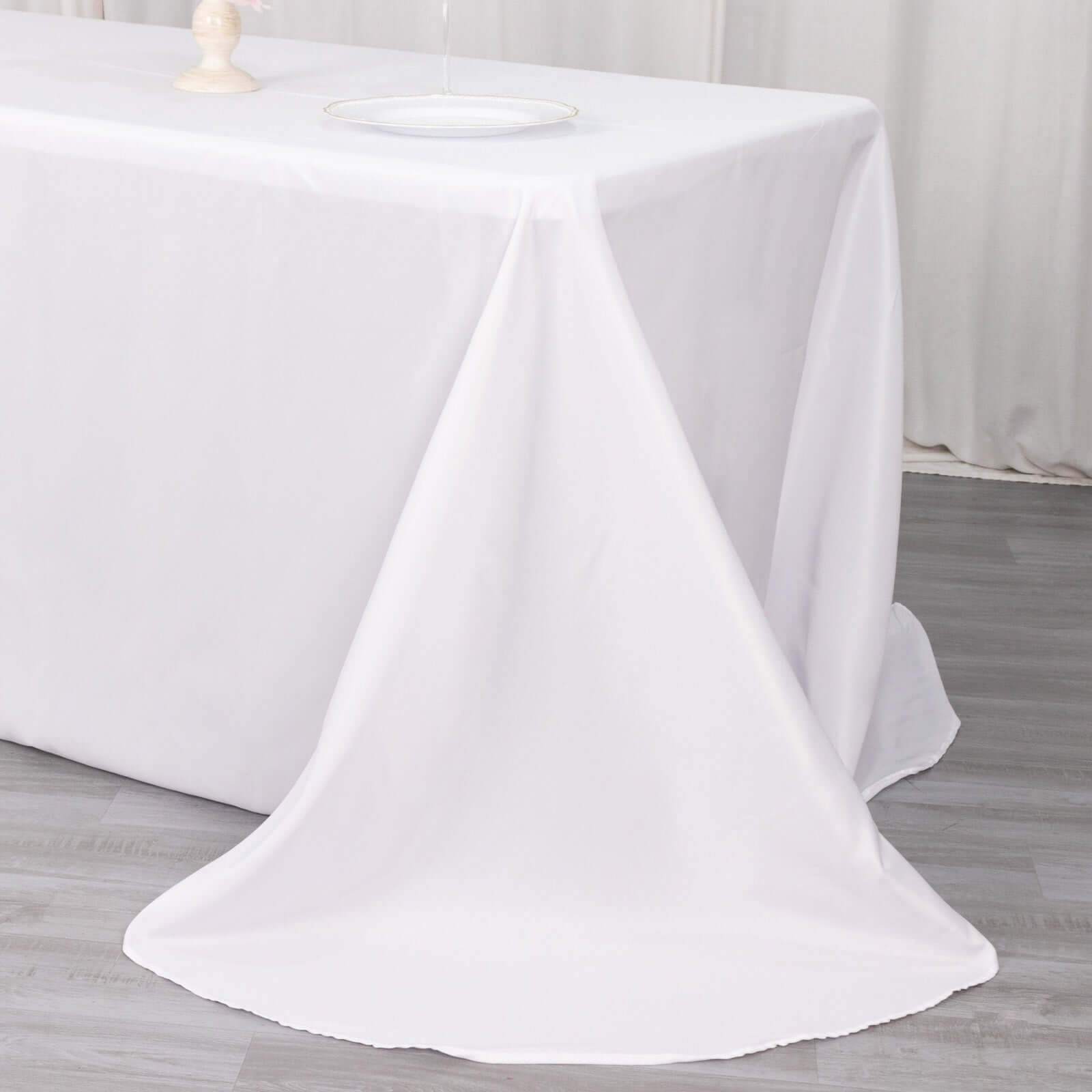 White Polyester Rectangle Tablecloth 90x132 - Ideal for Elegant Gatherings, Rounded Corners & Seamless Design