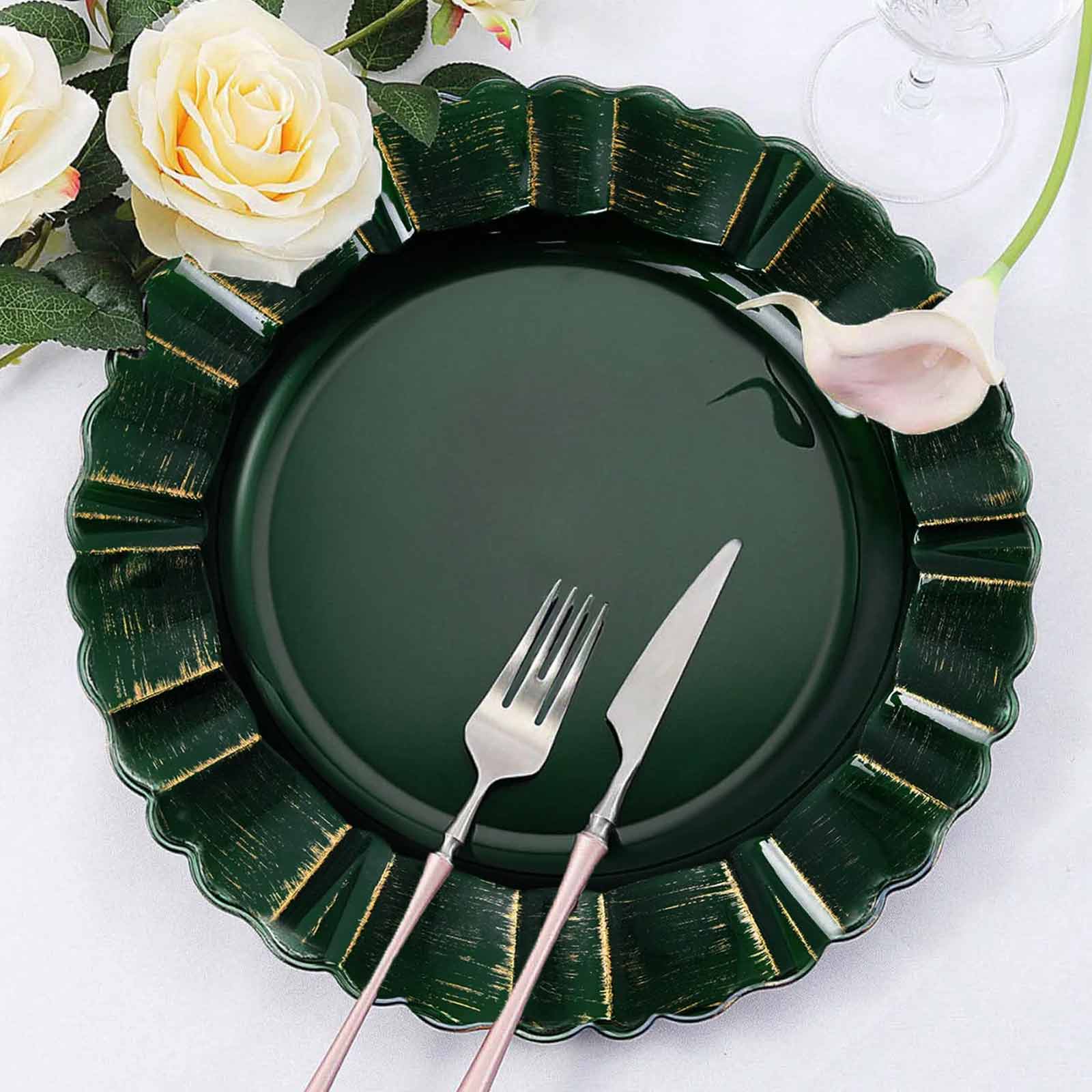 Hot Sale! 6-Pack 13-Inch Hunter Emerald Green Acrylic Plastic Round Charger Plates with Gold Brushed Wavy Scalloped Rim for Dinner Parties