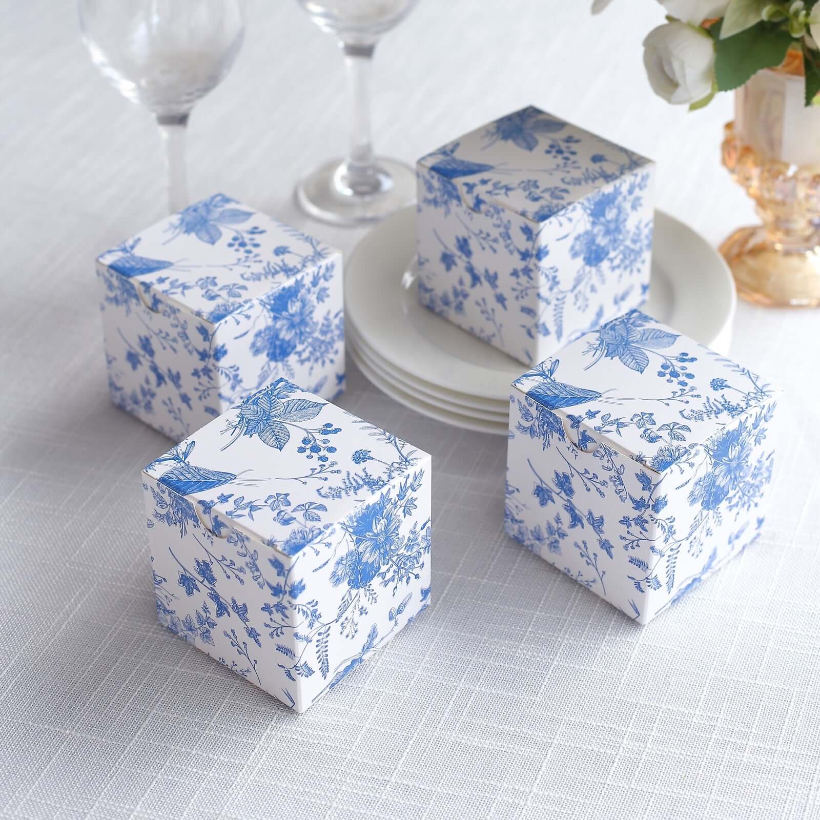 25-Pack White and Blue Cardstock Favor Boxes with French Toile Pattern, 3x3x3 Size