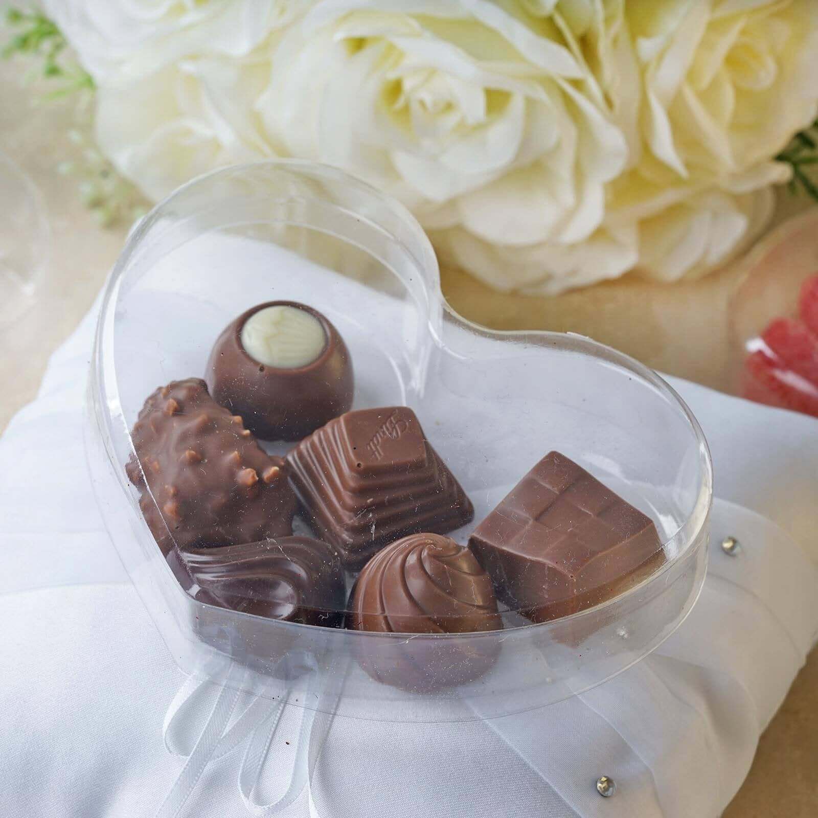 25-Piece Set of 5x4 Transparent Plastic Heart-Shaped Party Favor and Gift Boxes