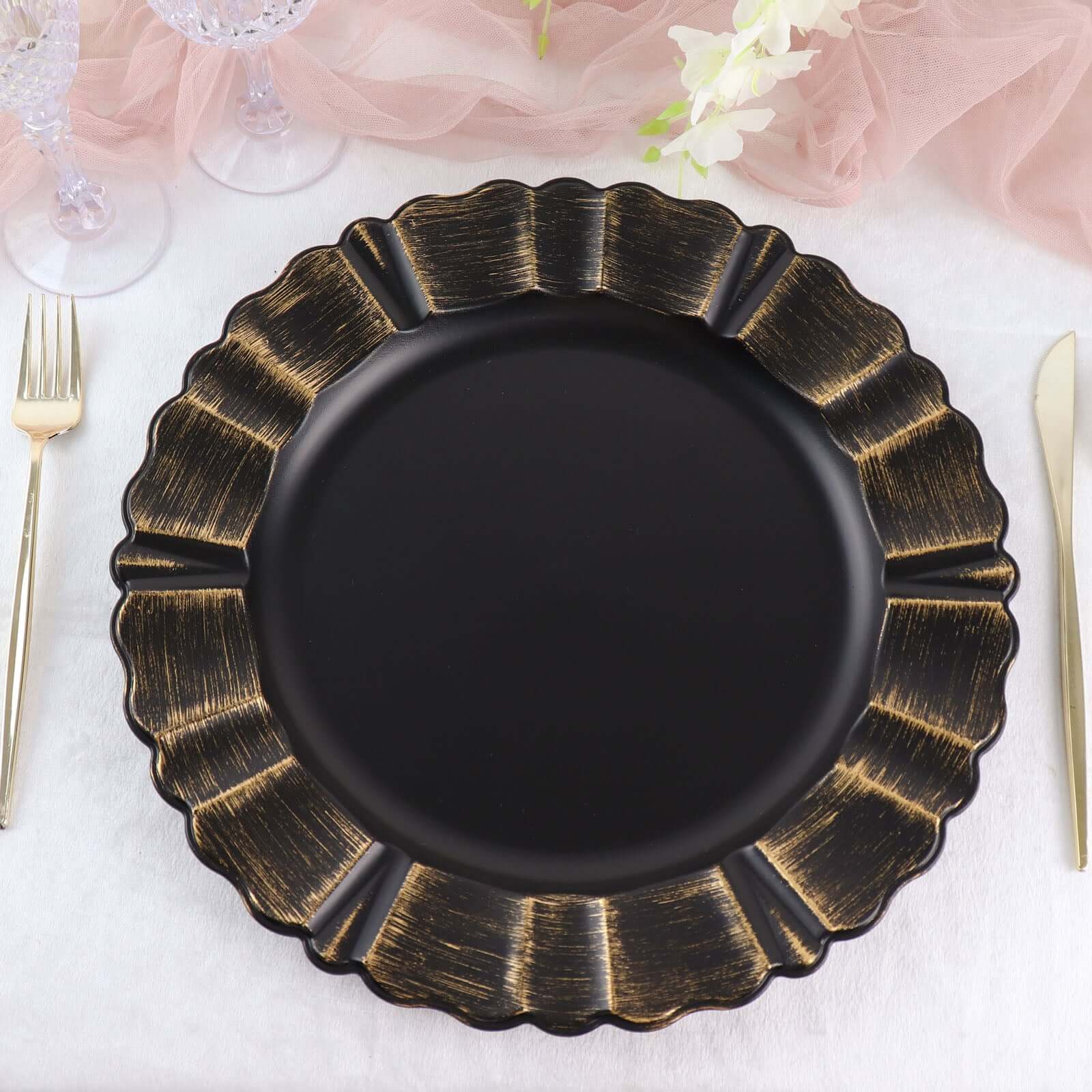 Hot Sale! 6-Piece Set of 13-Inch Matte Black Acrylic Plastic Round Charger Plates with Gold Brushed Wavy Scalloped Rim for Dinner Parties