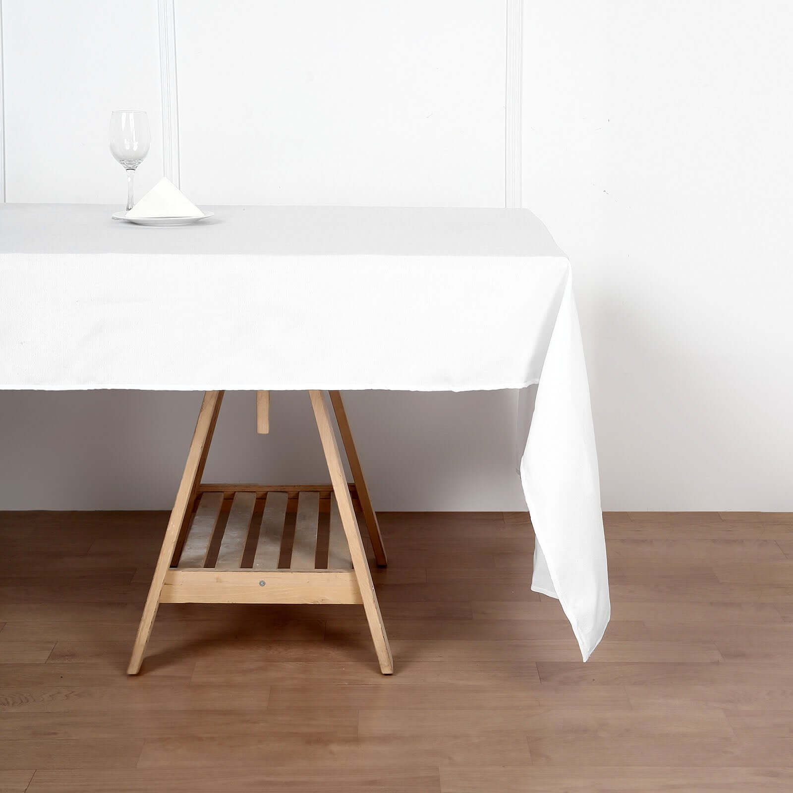 Wrinkle-Resistant White Polyester Rectangle Tablecloth (50x120) for Daily Use - Great Value!