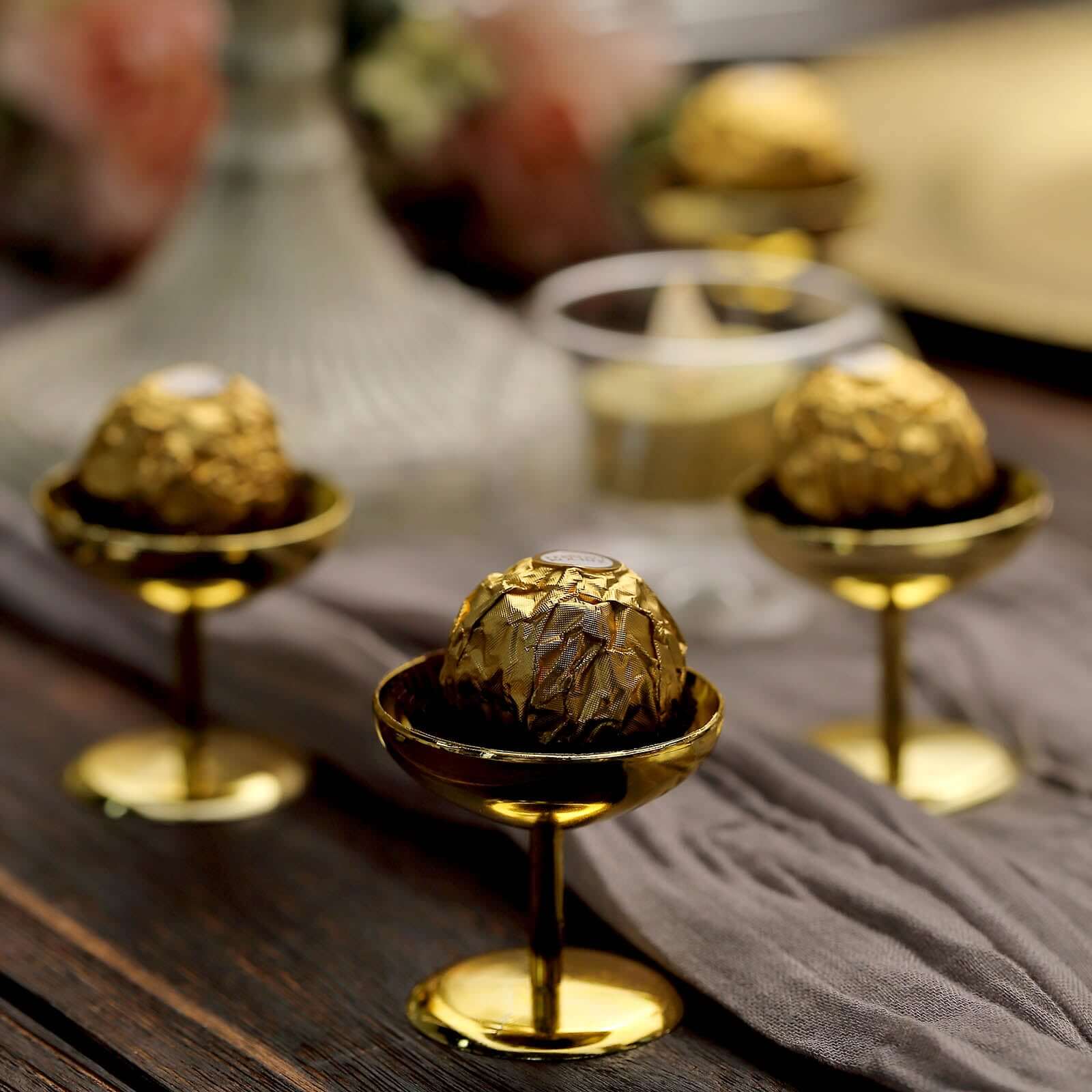 12-Pack Gold Plastic Dessert Cups - Ideal for Treats