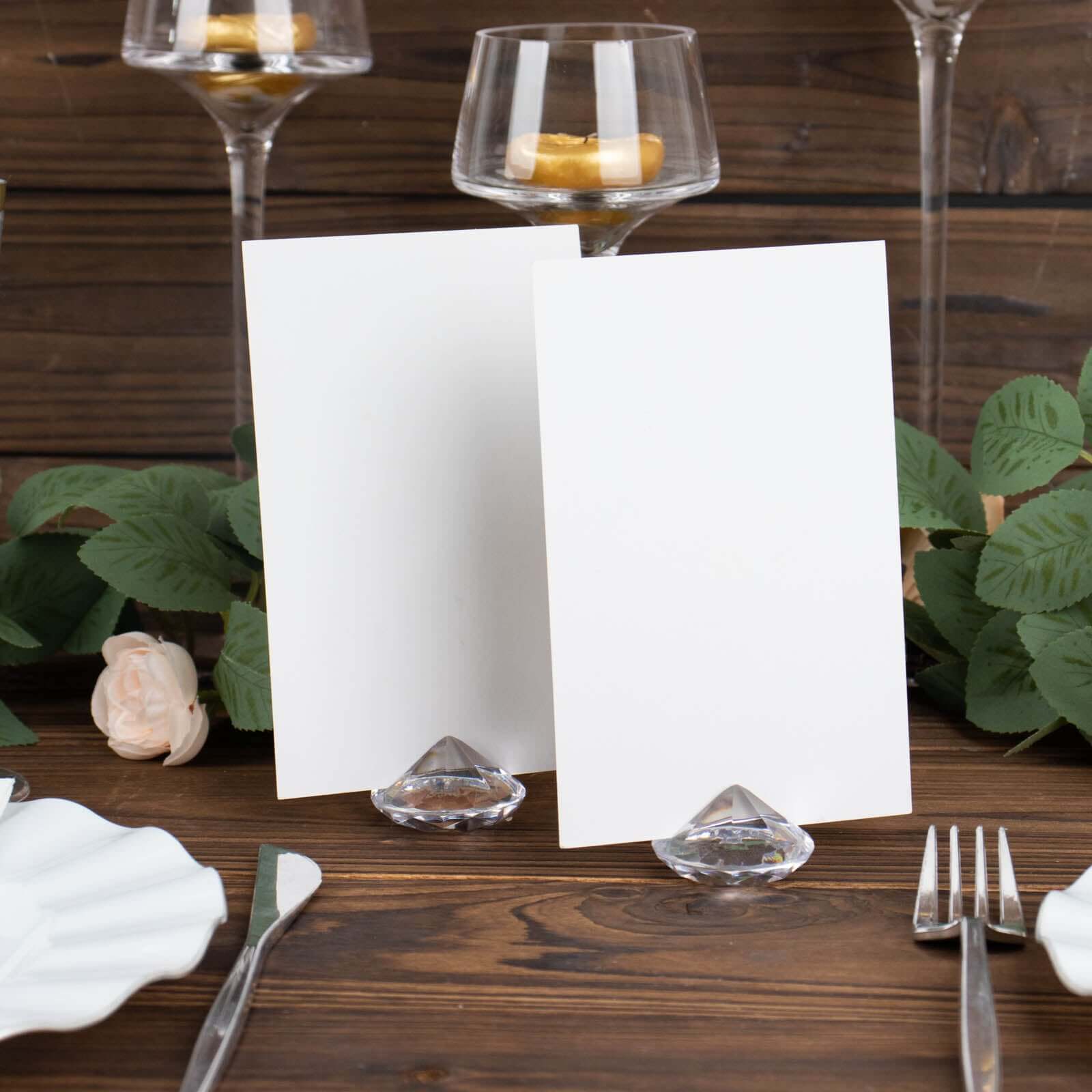 10-Pack Clear Plastic Diamond Shaped Card Holder Stands for Wedding Table Decor