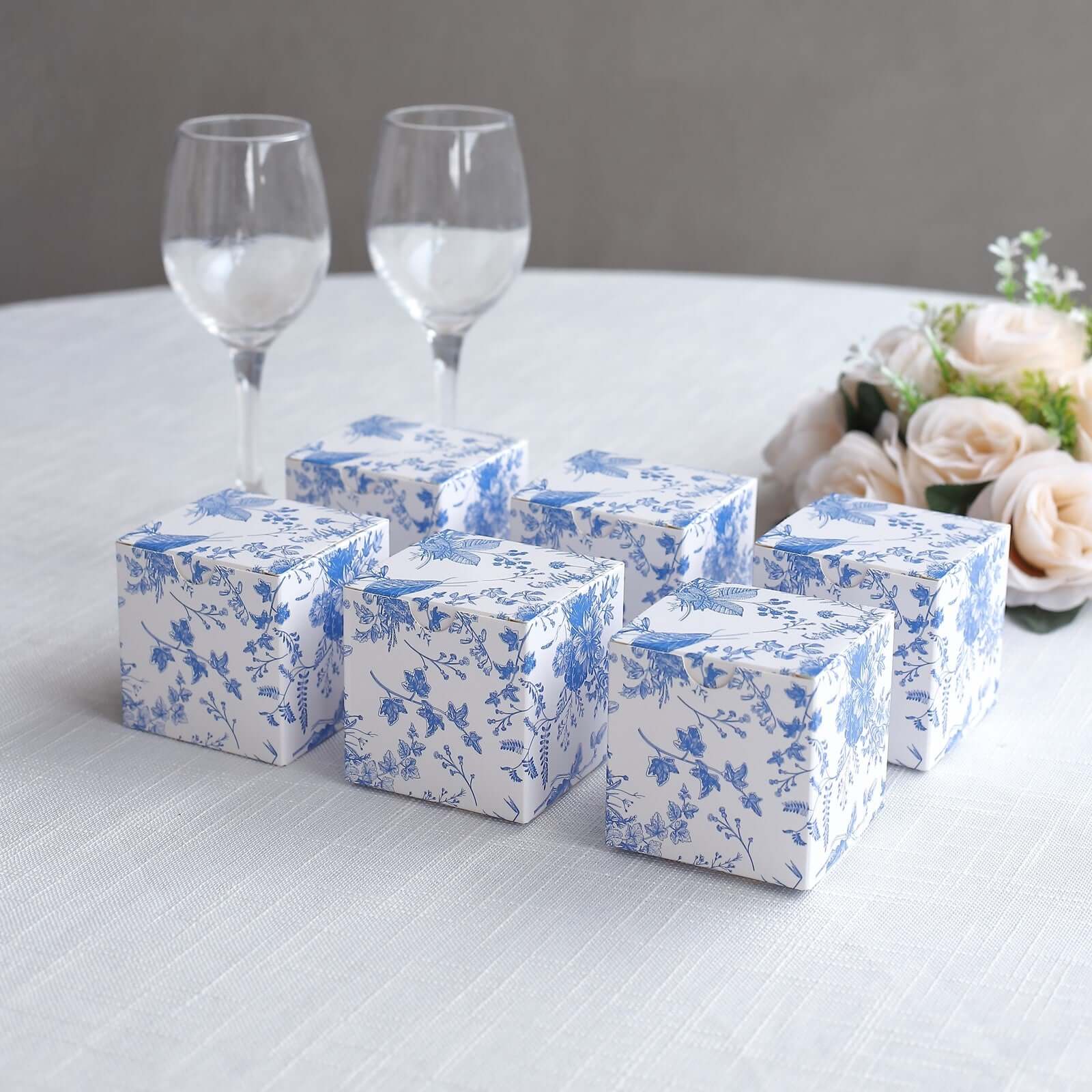 25-Pack White and Blue Cardstock Favor Boxes with French Toile Pattern, 3x3x3 Size