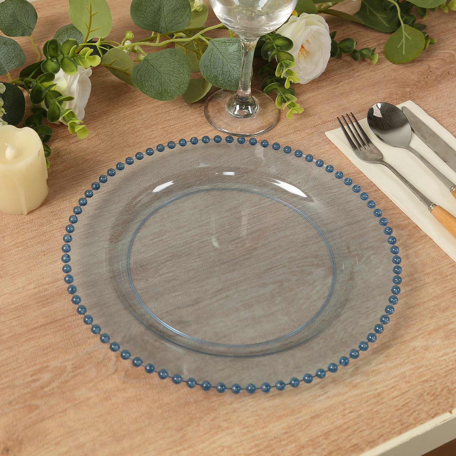 10-Piece Set of Disposable Round Plastic Dinner Plates in Transparent Dusty Blue with Beaded Edge