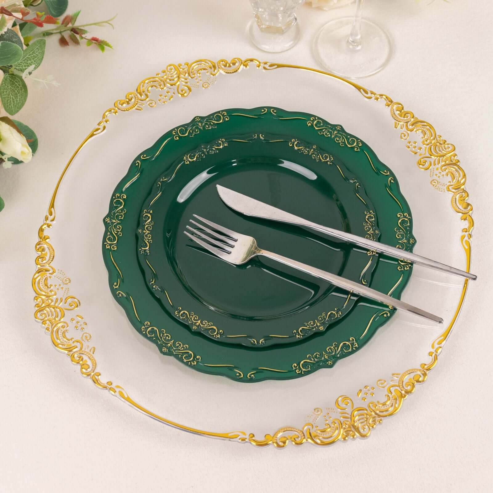 10-Pack Sturdy Disposable Round Dinner Plates in Hunter Green with Gold Embossed Rim