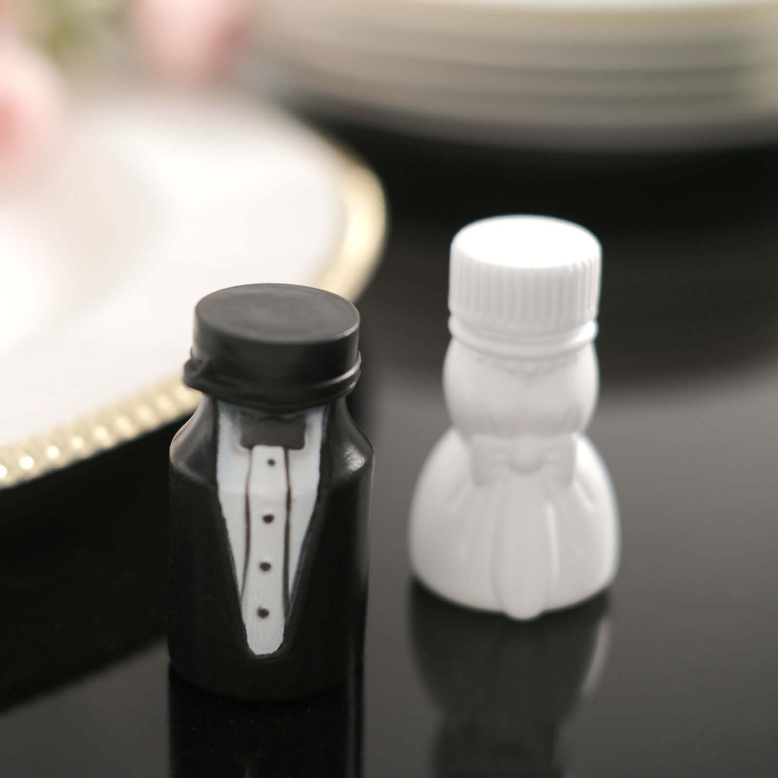 24-Pack Bride and Groom Prefilled Soap Bubble Bottles - Ideal Wedding Party Favors