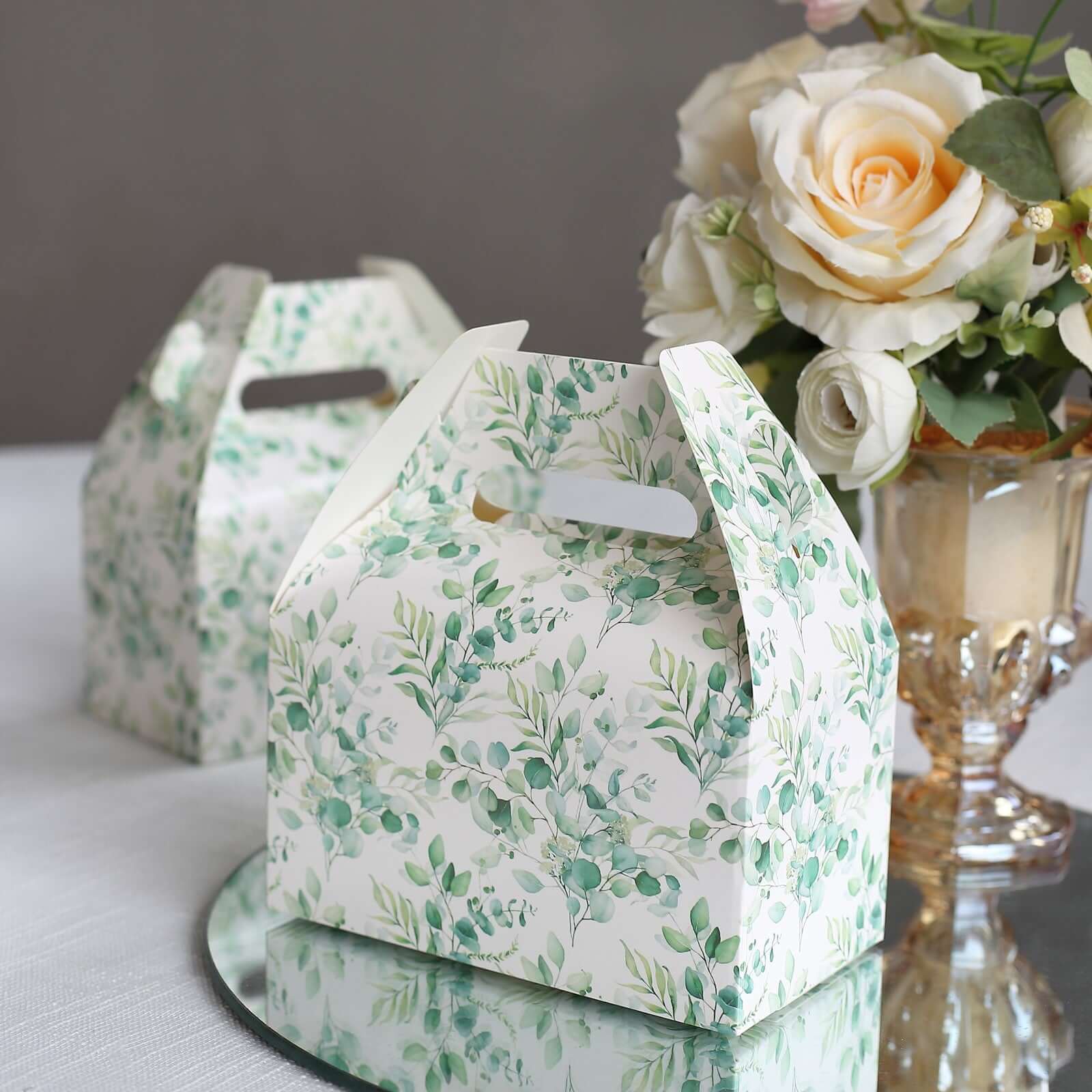 25-Pack White and Green Eucalyptus Leaves Printed Tote Gable Party Favor Boxes, 6x3.5x7