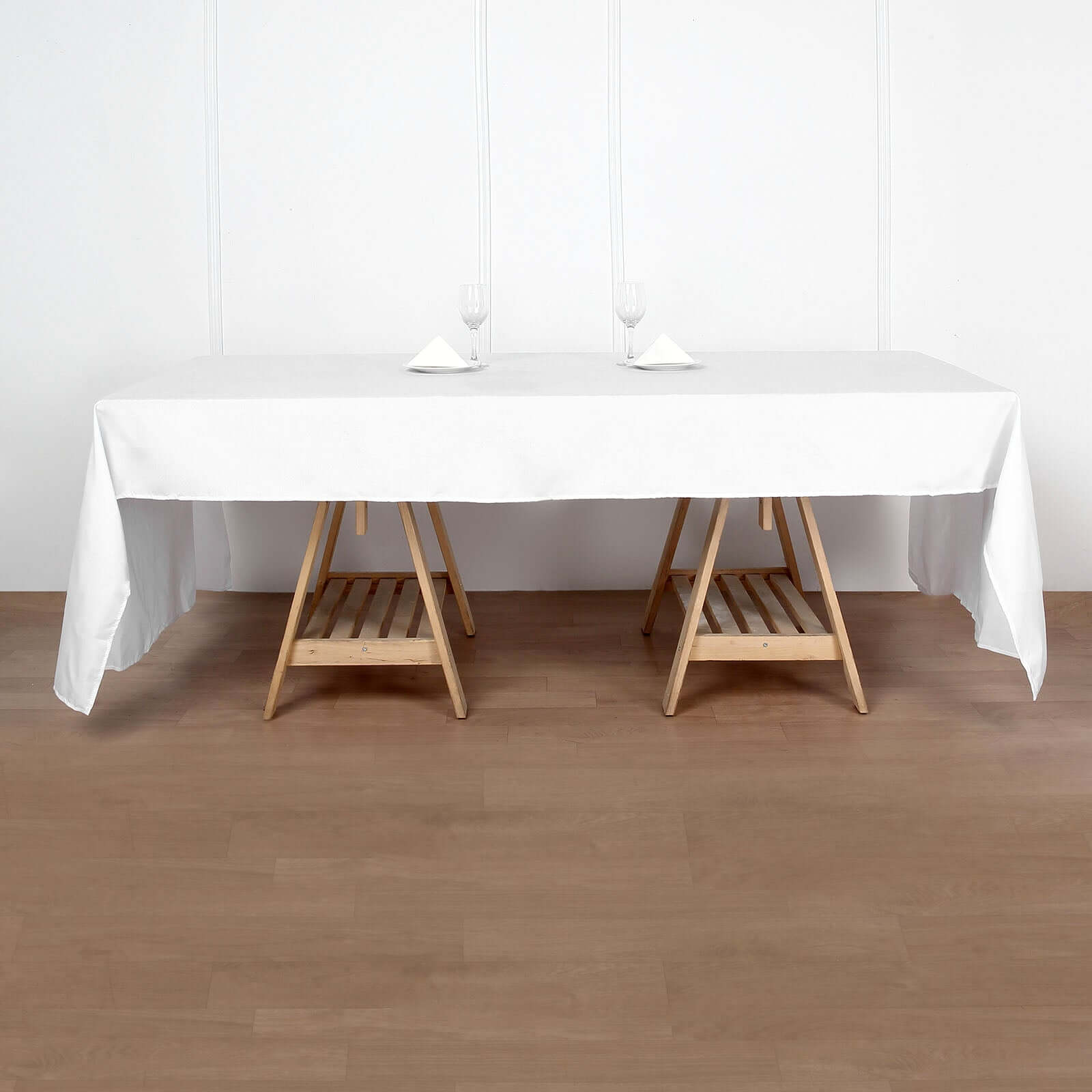Wrinkle-Resistant White Polyester Rectangle Tablecloth (50x120) for Daily Use - Great Value!