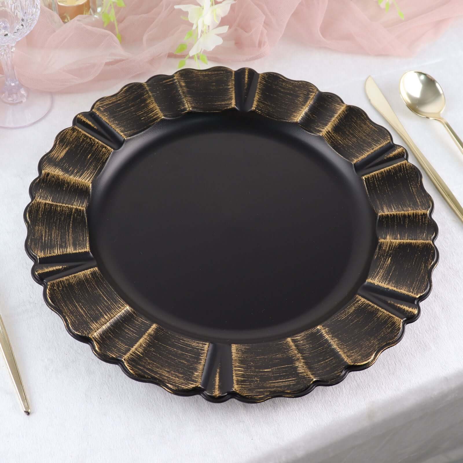 Hot Sale! 6-Piece Set of 13-Inch Matte Black Acrylic Plastic Round Charger Plates with Gold Brushed Wavy Scalloped Rim for Dinner Parties
