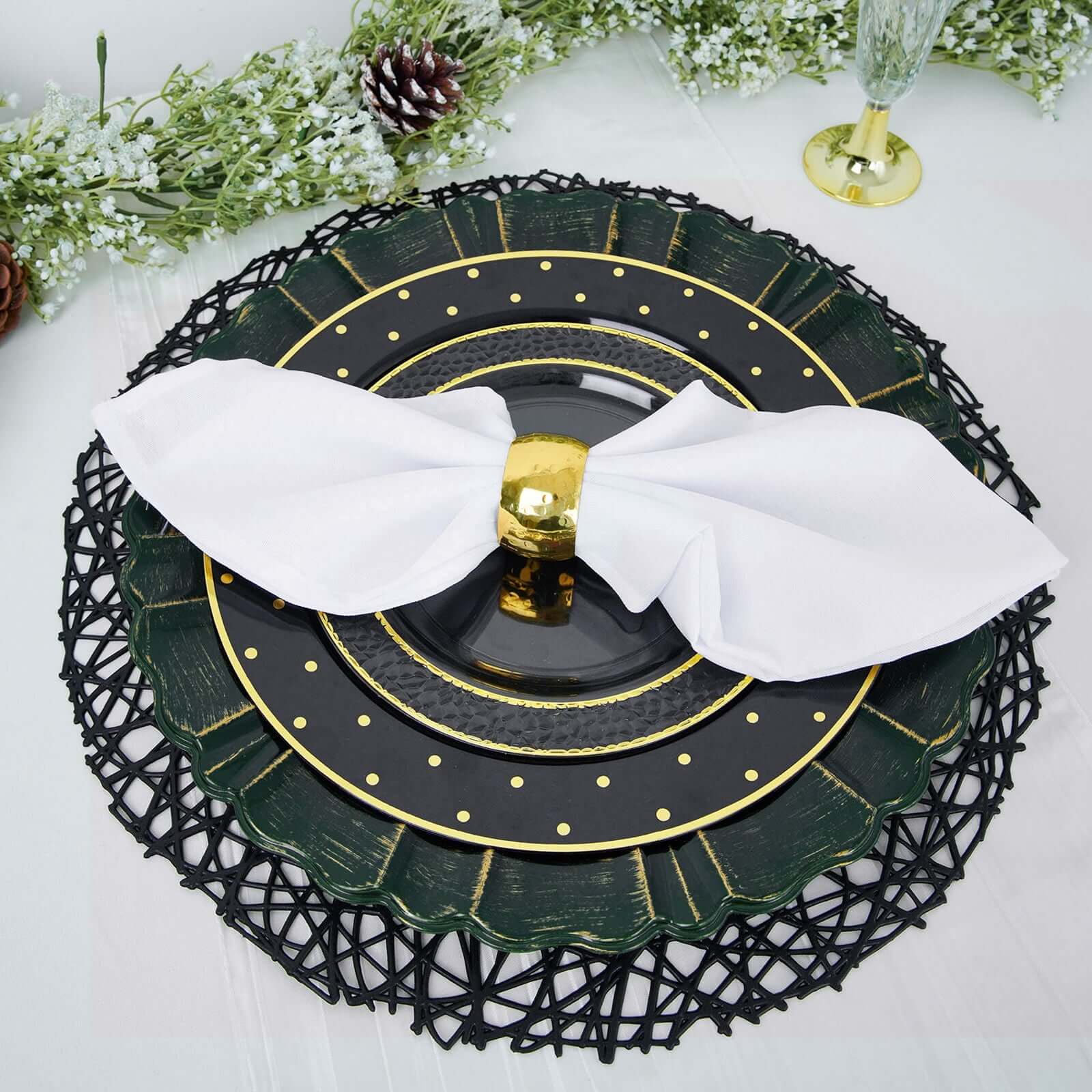Hot Sale! 6-Pack 13-Inch Hunter Emerald Green Acrylic Plastic Round Charger Plates with Gold Brushed Wavy Scalloped Rim for Dinner Parties