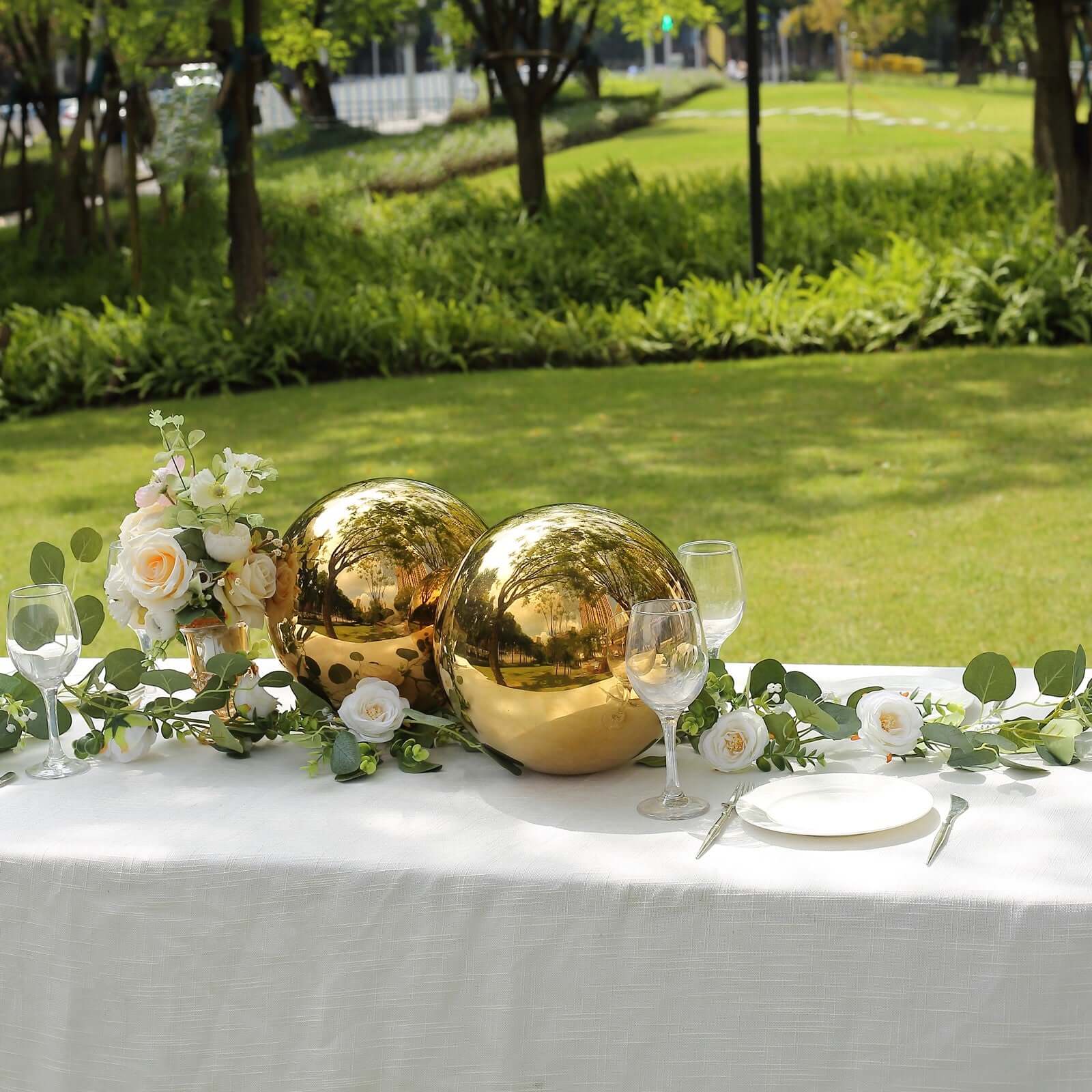2-Pack Gold Reflective Hollow Stainless Steel Gazing Globe Mirror Balls for Outdoor Garden Decor
