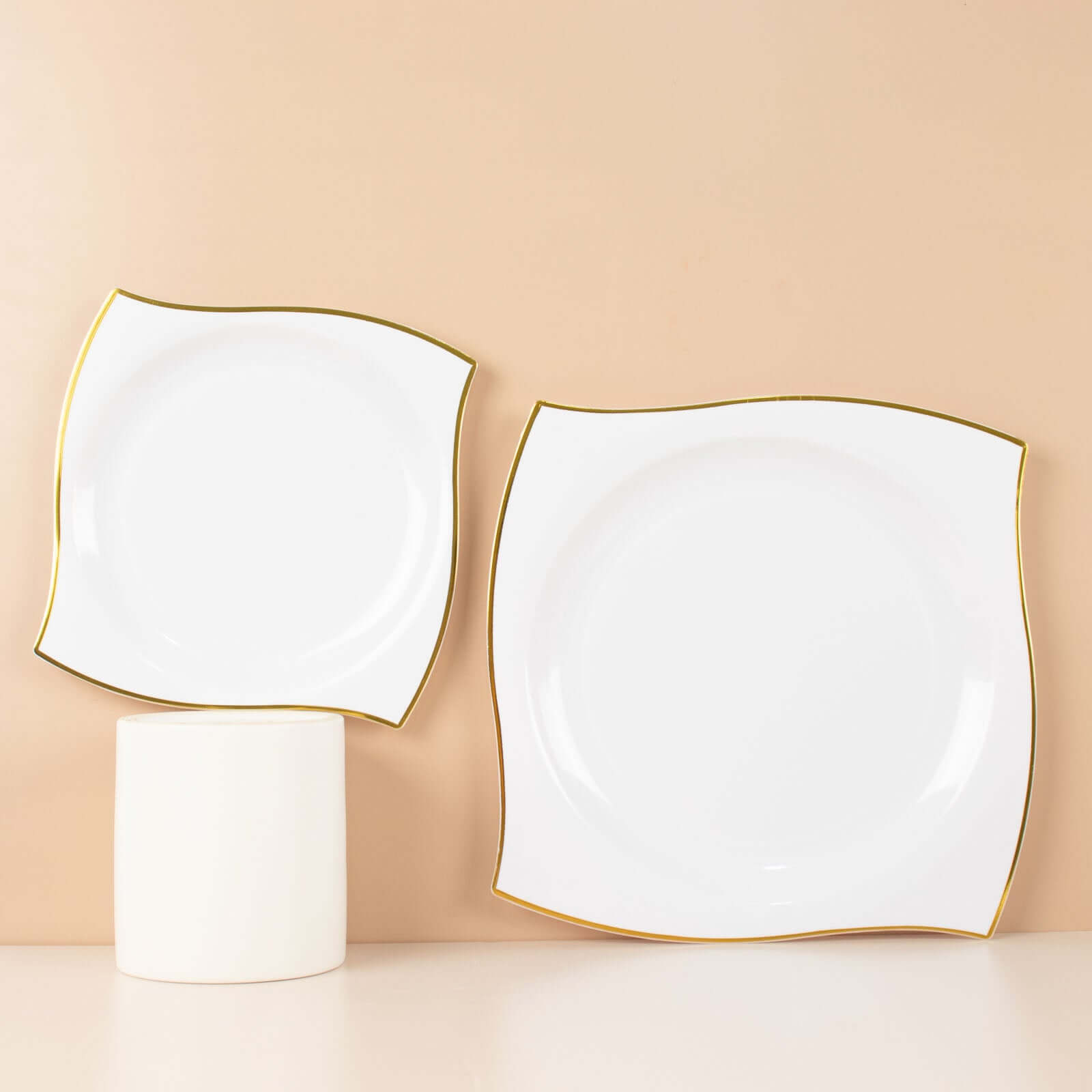 10-Piece Set of White Plastic Square Dinner Plates with Gold Wavy Rim for Luxury Parties