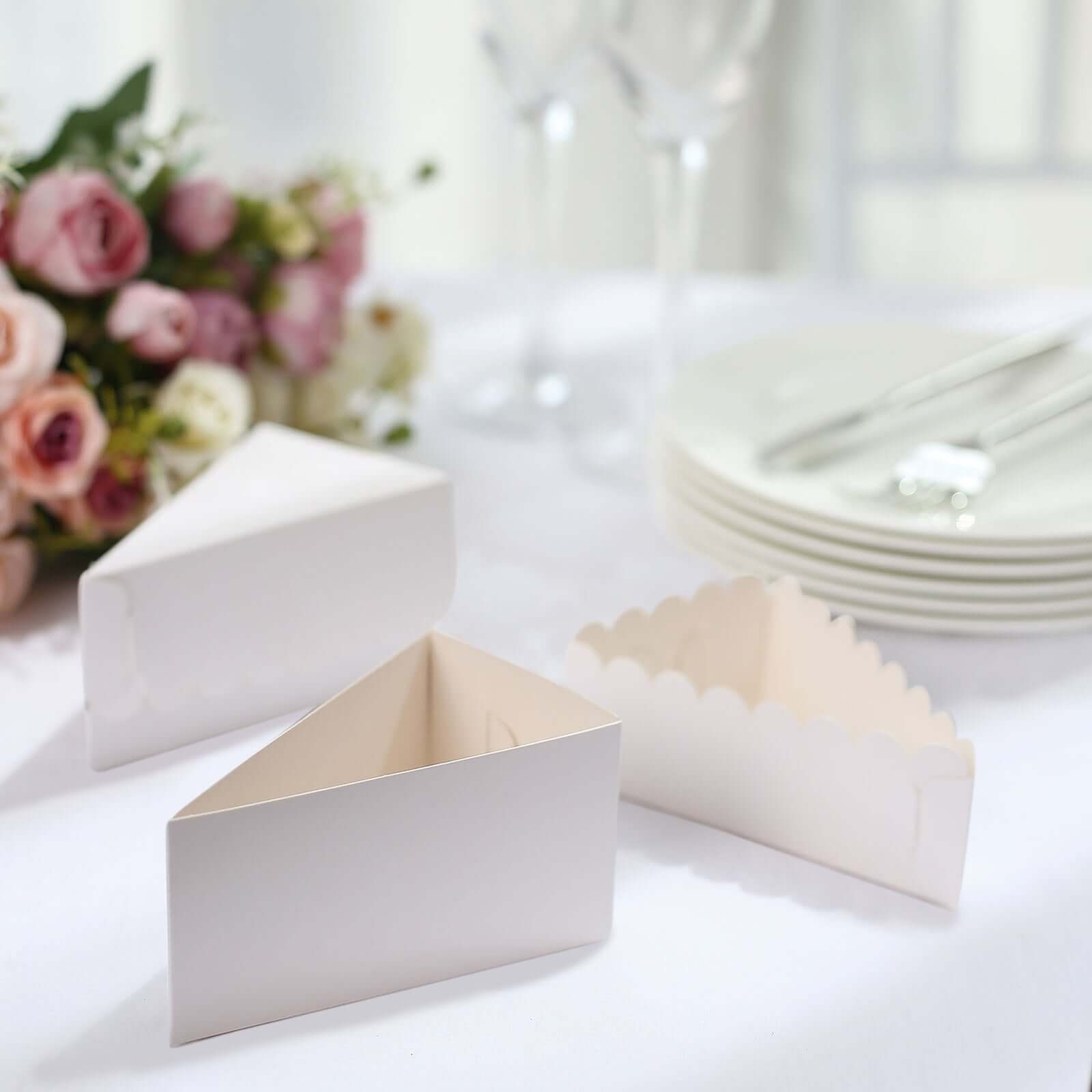 10-Pack Gold Decorative Scalloped Top Cardstock Triangle Cake Slice Boxes for Desserts & Party Favors