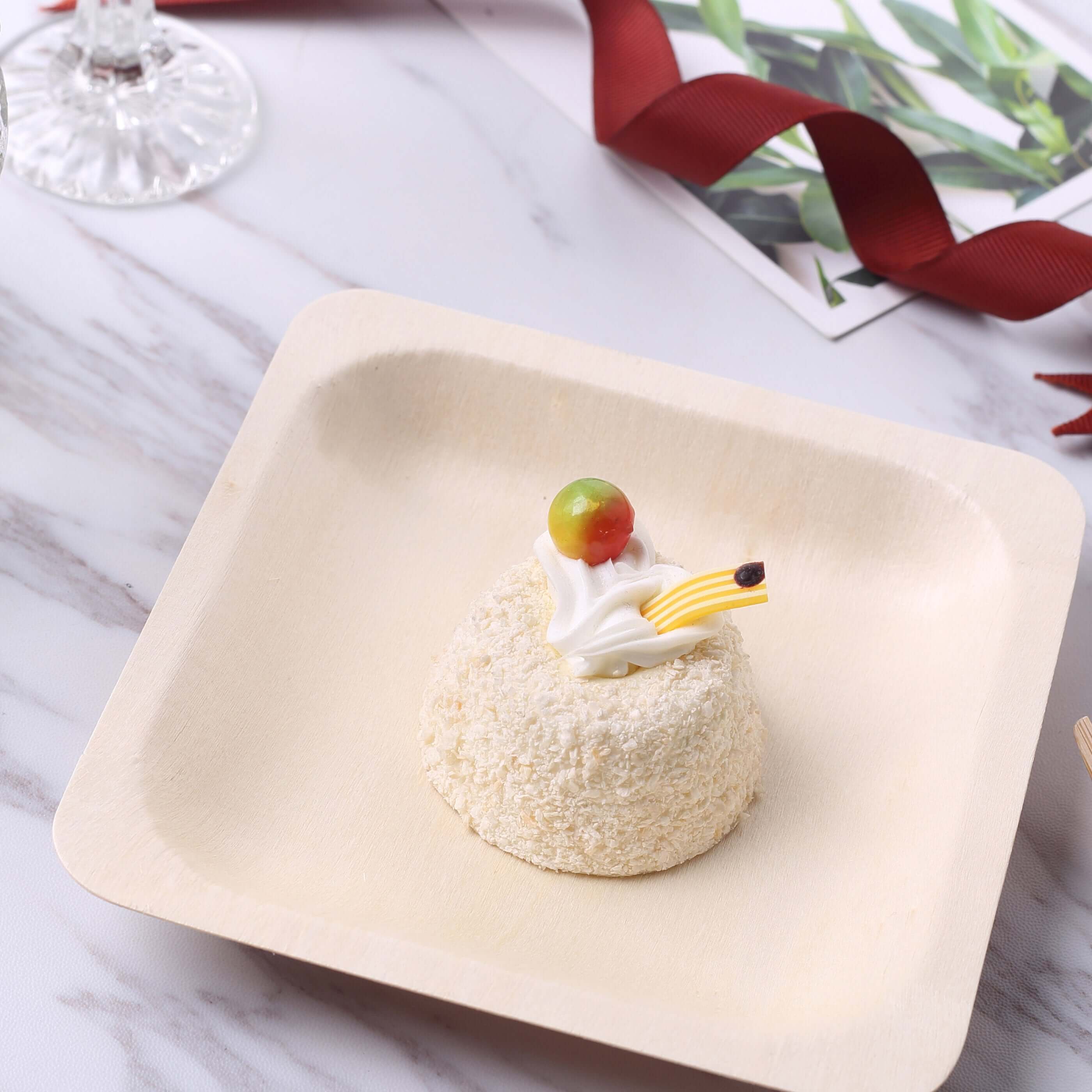 25-Piece Set of 6-Inch Square Eco-Friendly Birchwood Dessert and Appetizer Plates