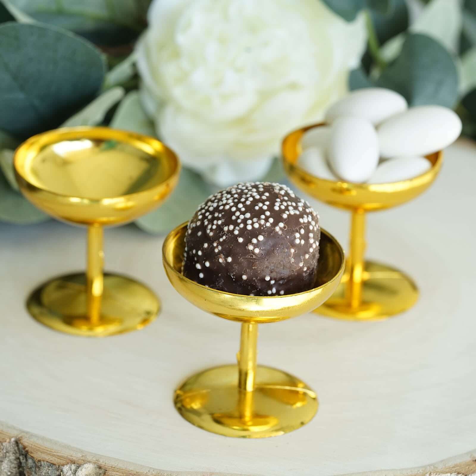 12-Pack Gold Plastic Dessert Cups - Ideal for Treats