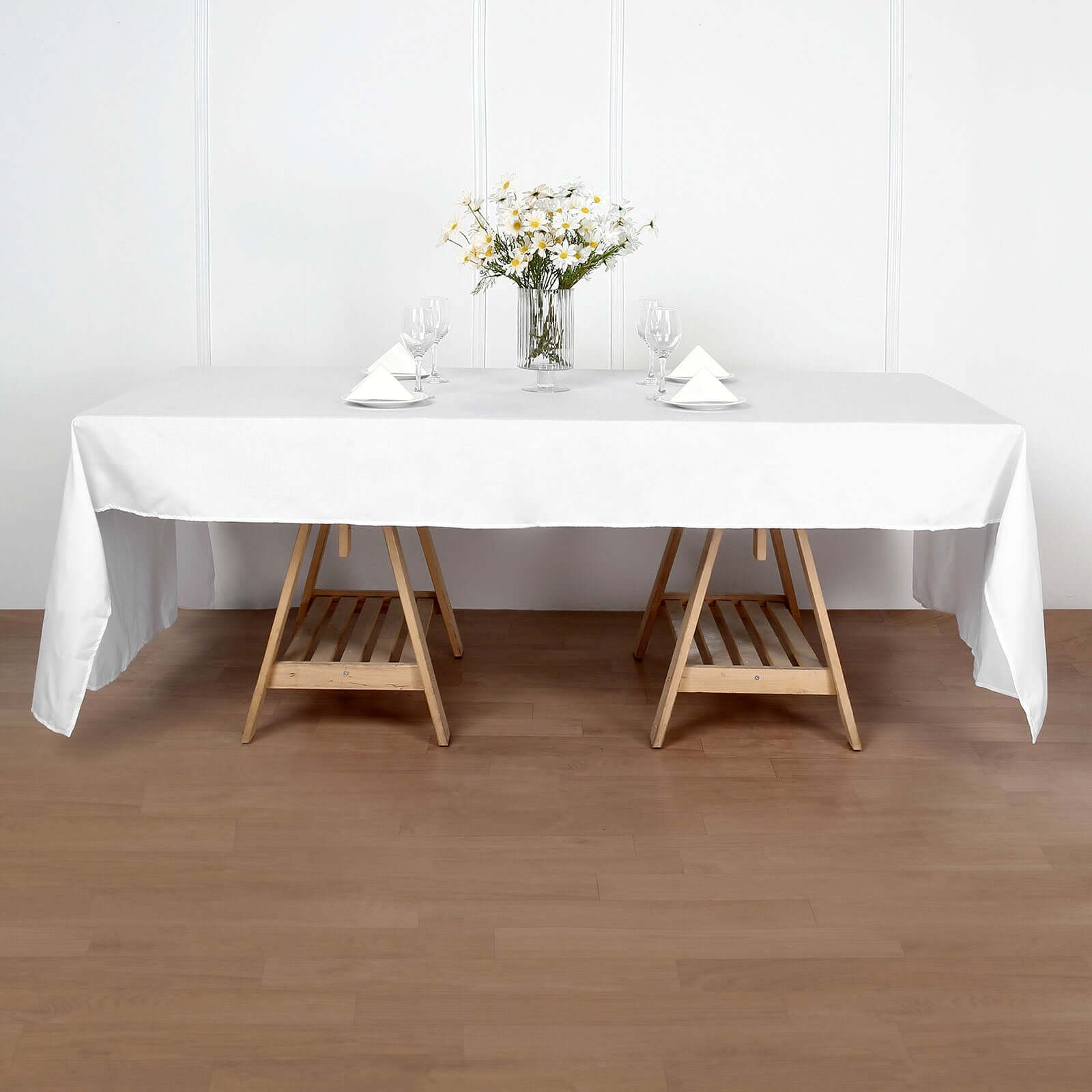 Wrinkle-Resistant White Polyester Rectangle Tablecloth (50x120) for Daily Use - Great Value!