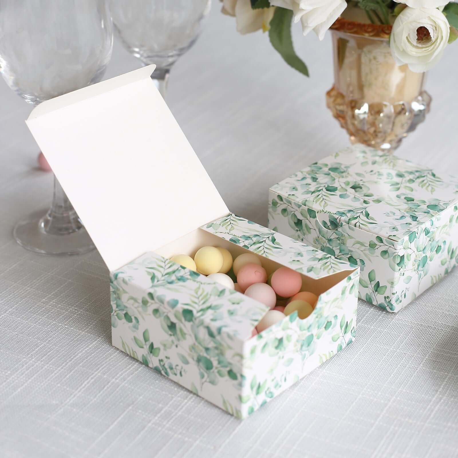 25-Pack White & Green Eucalyptus Print Cardstock Party Favor Boxes - 4x4x2, Ideal for Various Occasions