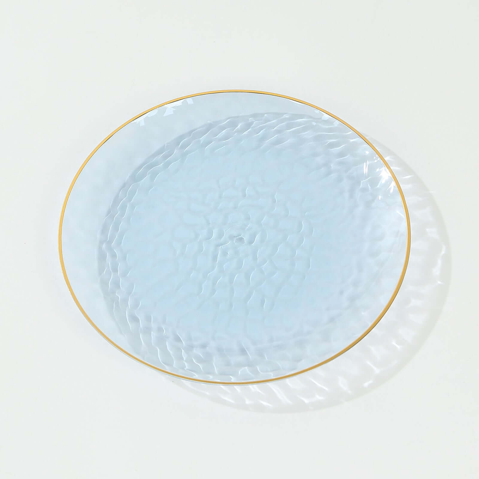 10-Pack 9-Inch Transparent Dusty Blue Hammered Plastic Dinner Plates with Gold Rim - Disposable for Parties