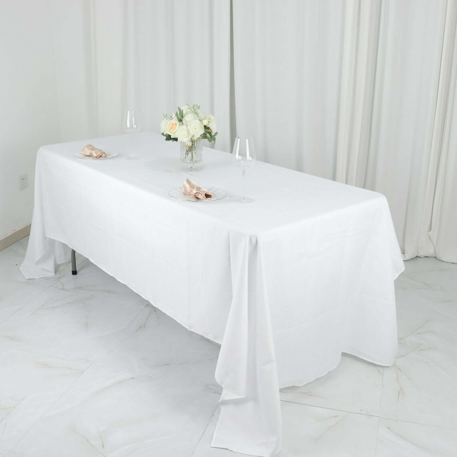 Wrinkle-Resistant White Polyester 60x126 Rectangle Tablecloth for Weddings & Parties