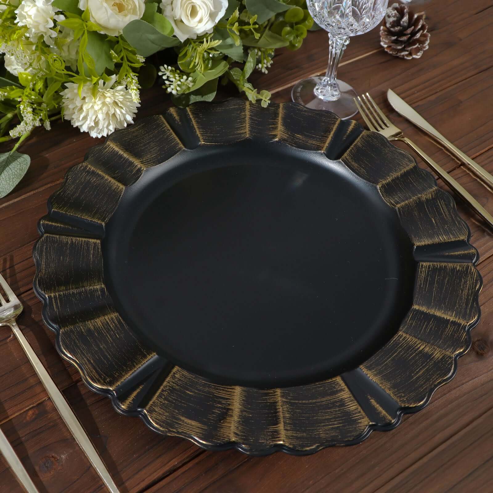 Hot Sale! 6-Piece Set of 13-Inch Matte Black Acrylic Plastic Round Charger Plates with Gold Brushed Wavy Scalloped Rim for Dinner Parties