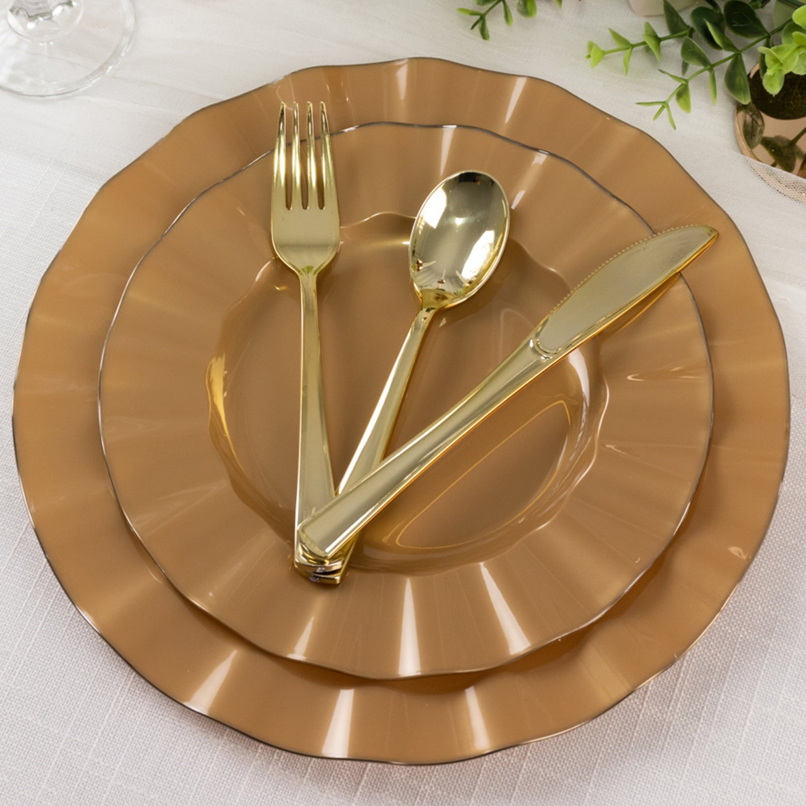 10-Pack Gold Plastic Round Dinner Plates with Ruffled Rim - Ideal for Classy Events