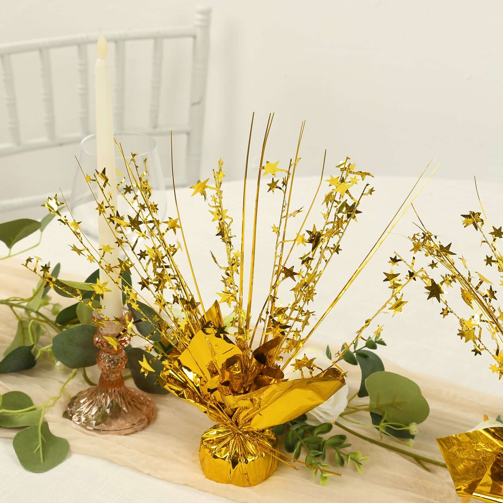 6-Pack Metallic Gold Star Foil Spray Centerpieces: Free-Standing Party Decor with Eye-Catching Design