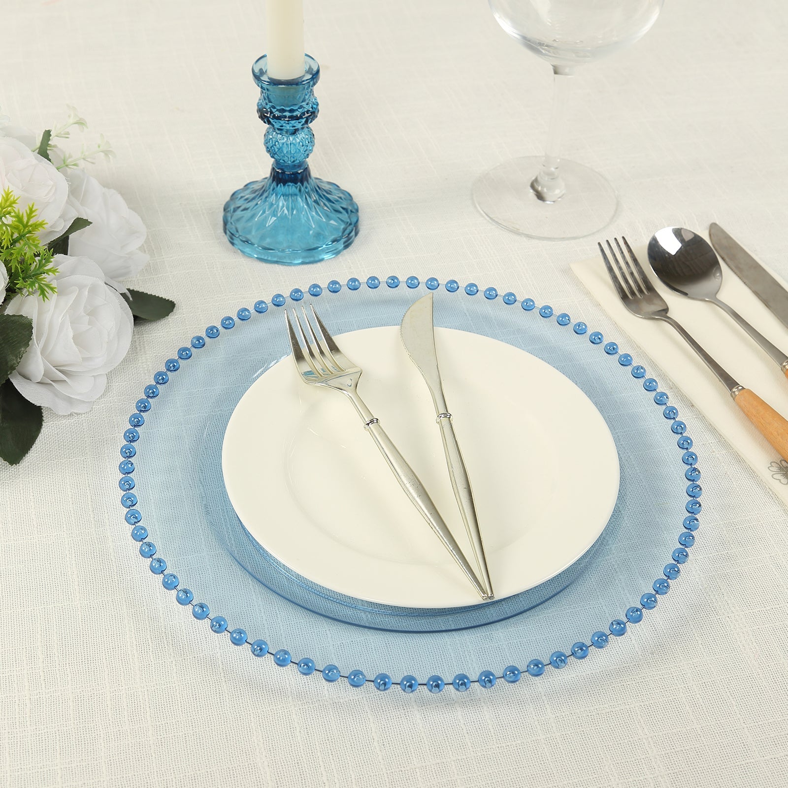 10-Piece Set of Disposable Round Plastic Dinner Plates in Transparent Dusty Blue with Beaded Edge