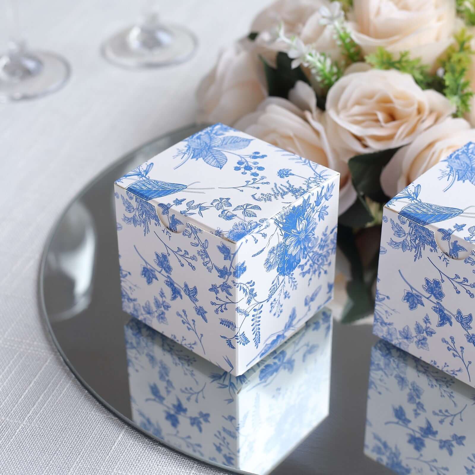 25-Pack White and Blue Cardstock Favor Boxes with French Toile Pattern, 3x3x3 Size