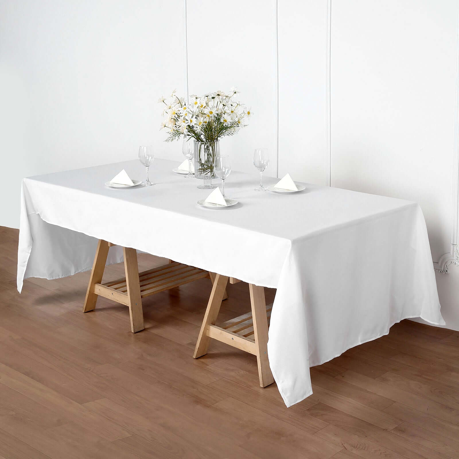 Wrinkle-Resistant White Polyester Rectangle Tablecloth (50x120) for Daily Use - Great Value!