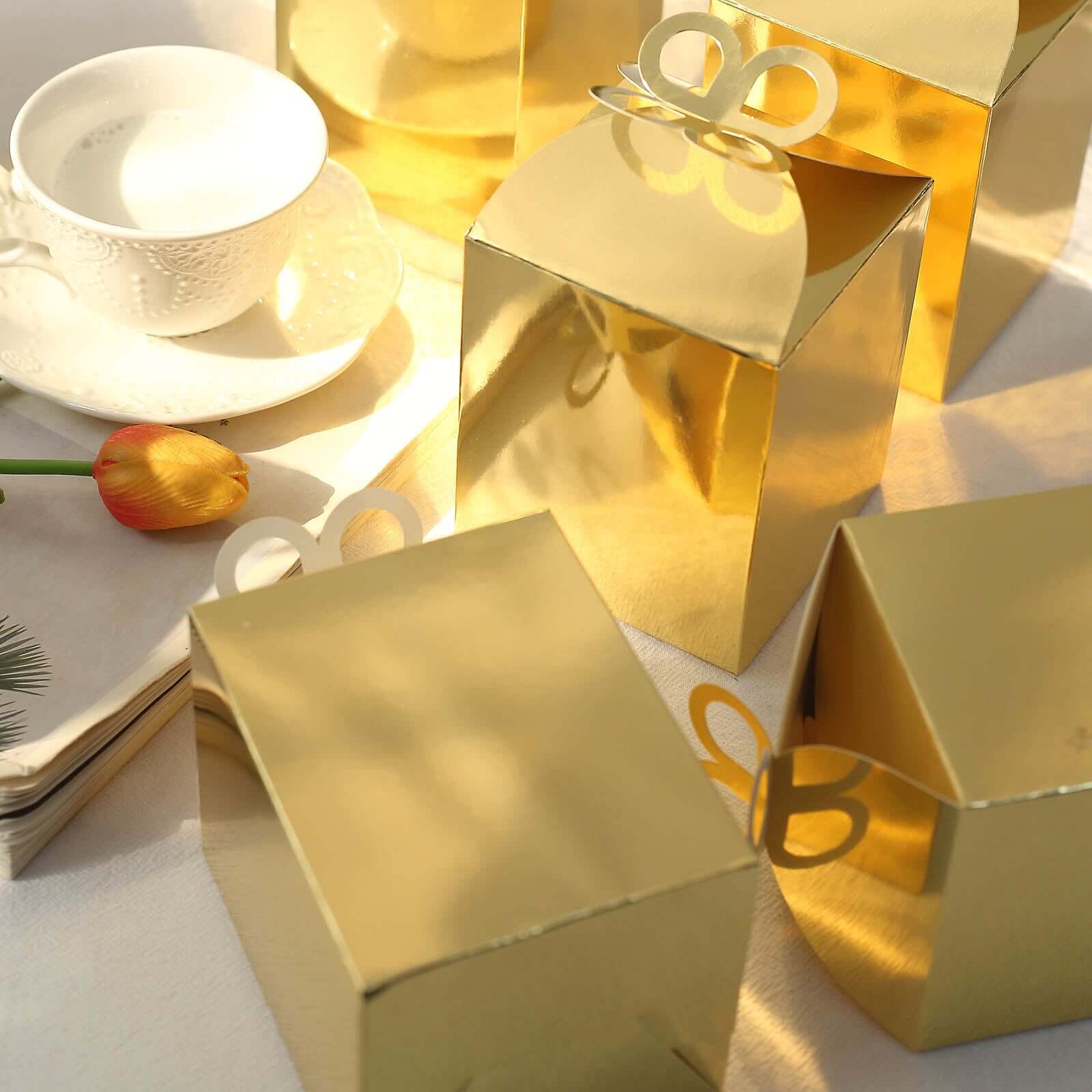 25-Pack Premium Metallic Gold Foil Butterfly Top Party Favor Boxes, Ideal for Gifts