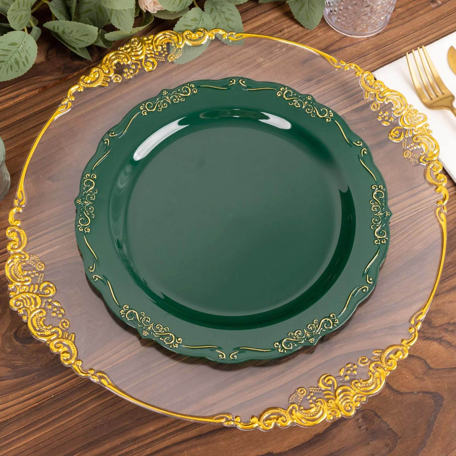 10-Pack Sturdy Disposable Round Dinner Plates in Hunter Green with Gold Embossed Rim