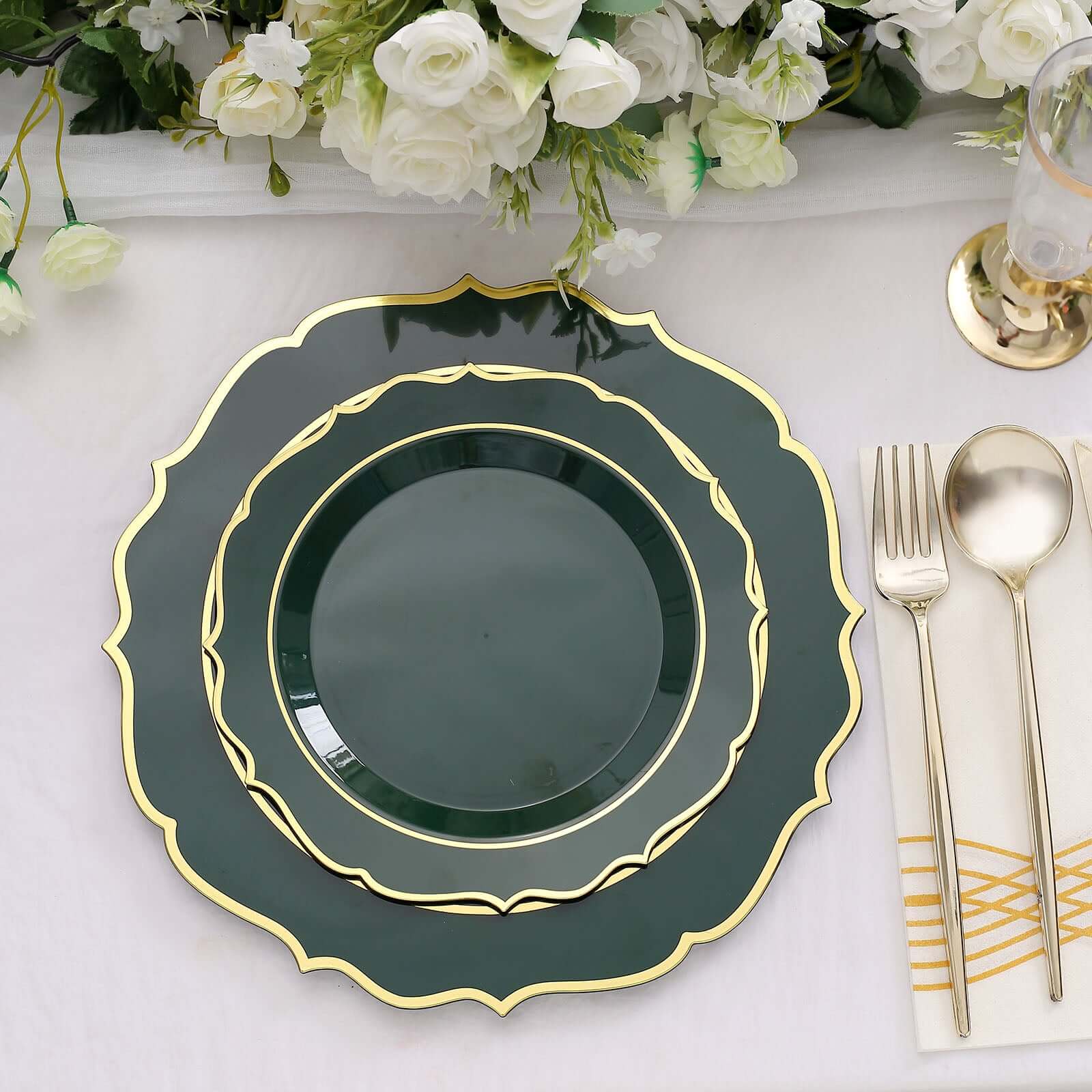 Get This 10-Pack of Disposable Hunter Emerald Green Plastic Round Dinner Plates with Gold Scalloped Rims
