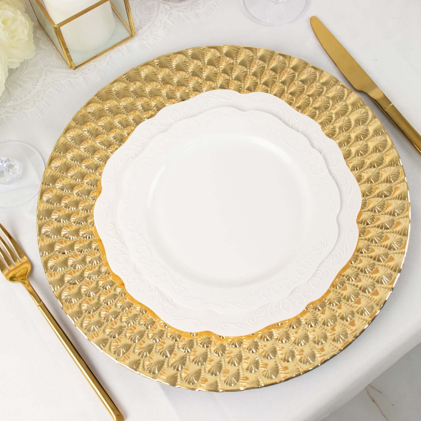 Set of 6 Gold Plastic Round Charger Plates with Peacock Pattern, 13-inch for Elegant Dinner Parties
