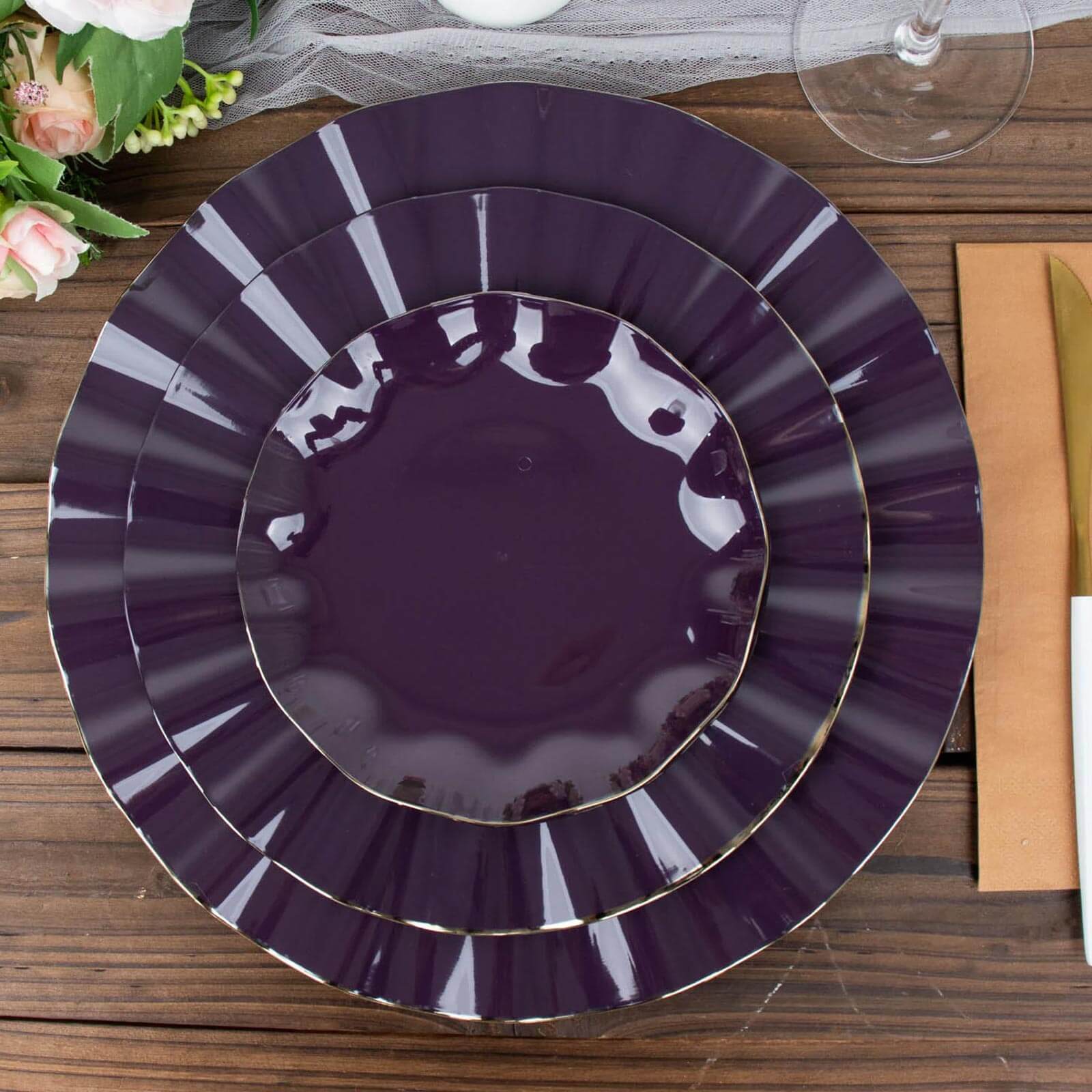 10-Pack Purple Plastic Round Dessert Plates with Gold Edging - Sturdy Disposable Dinnerware